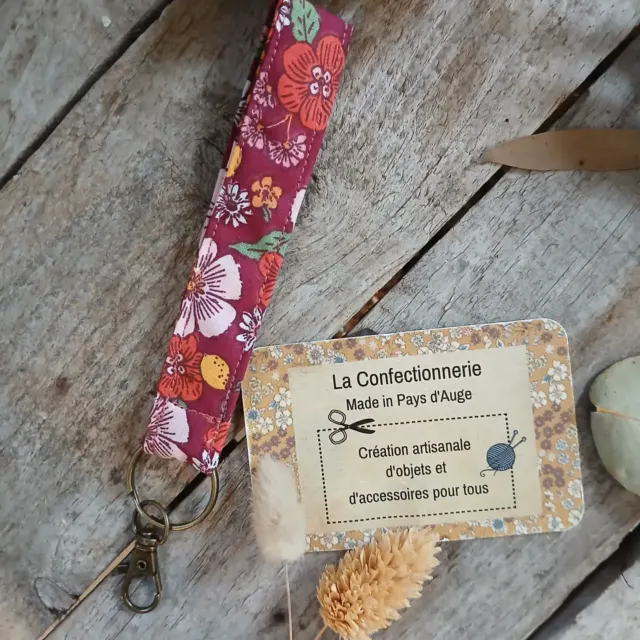 Porte-clés en tissu – fleuris bordeaux