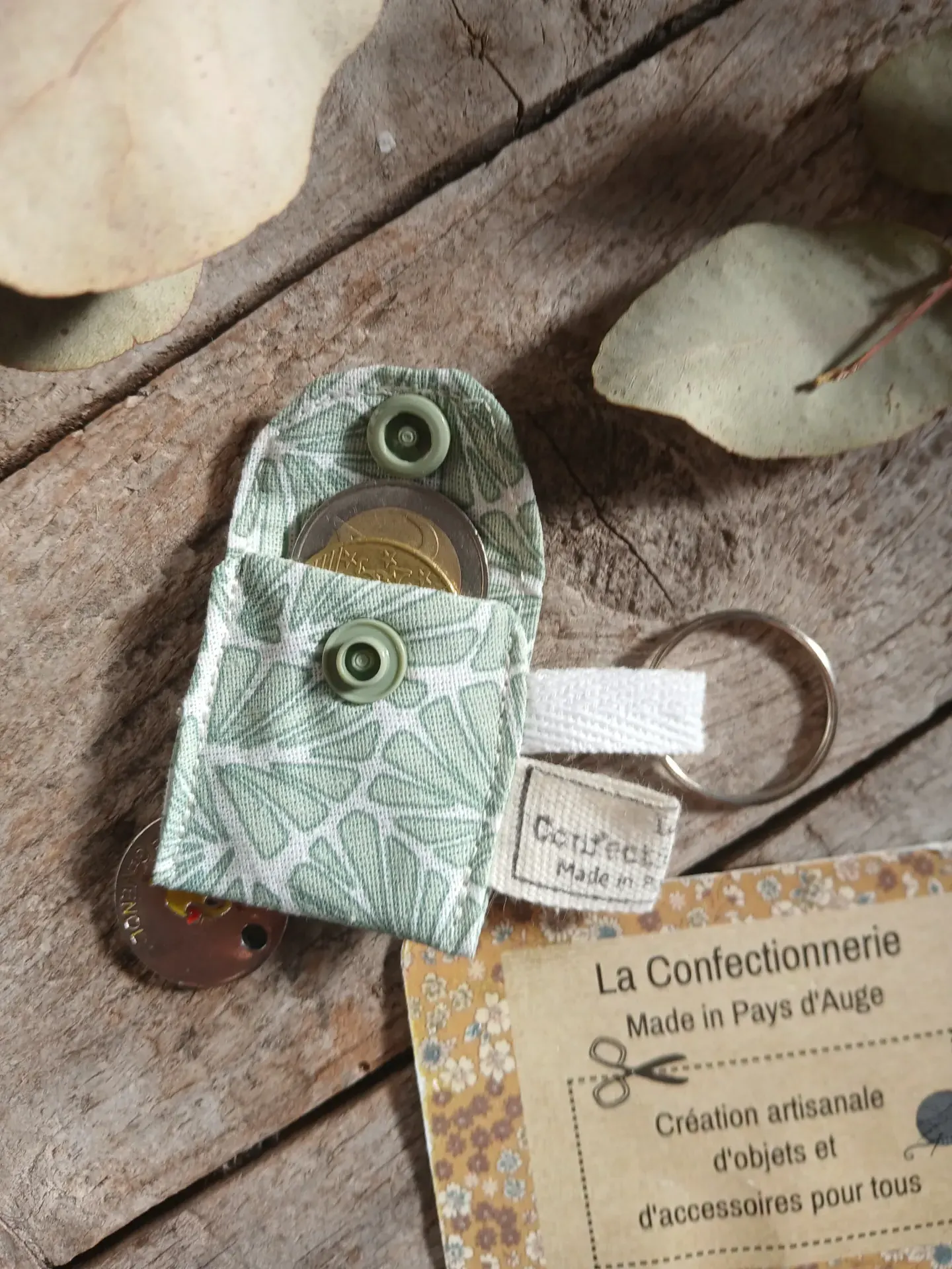 Mini porte-clés porte-monnaie/jeton - imprimé vert d'eau et blanc – Image 3