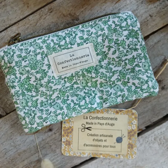 Trousse / pochette fleurie verte