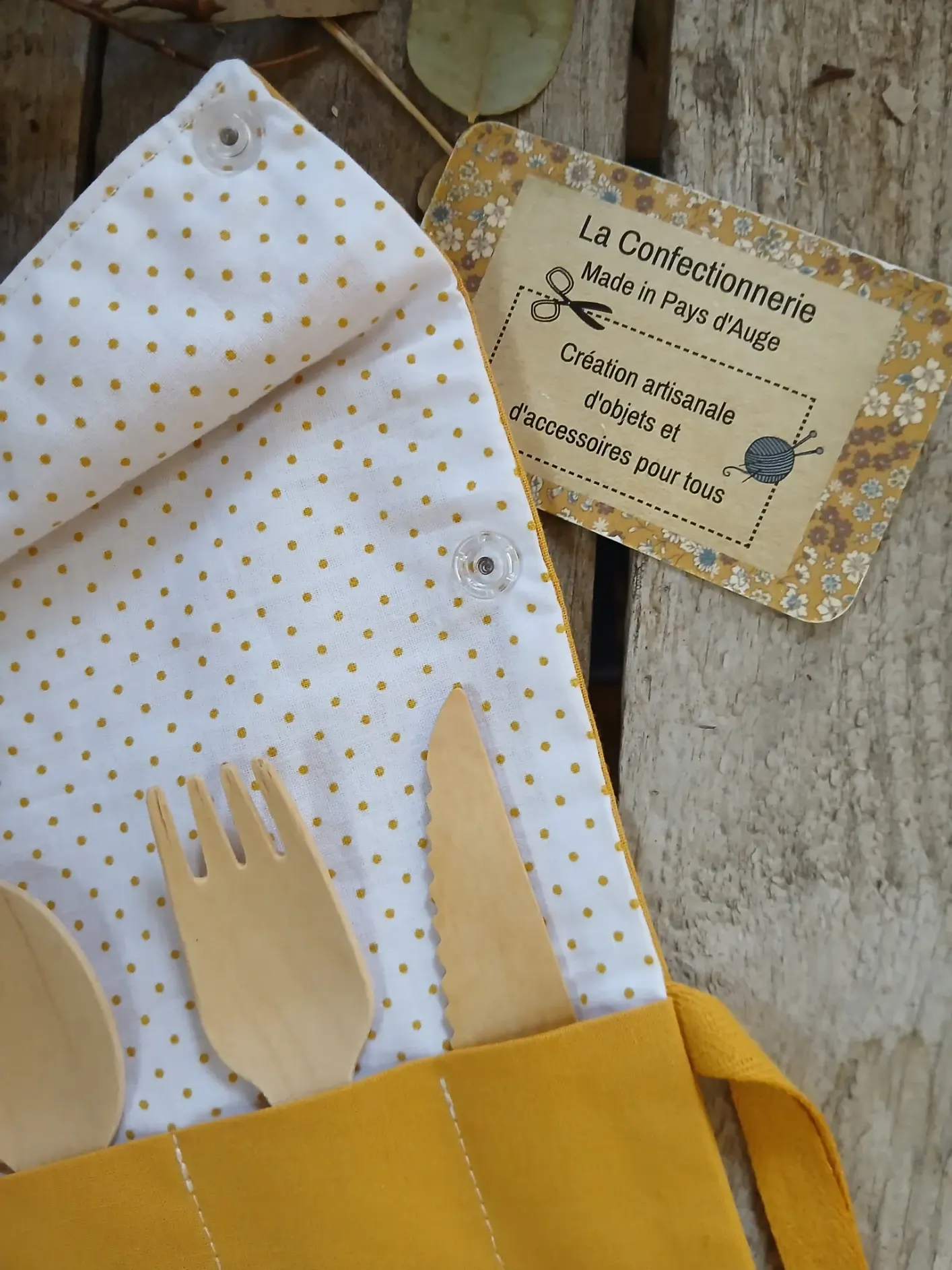 Pochette à couverts nomade avec serviette jaune – Image 3