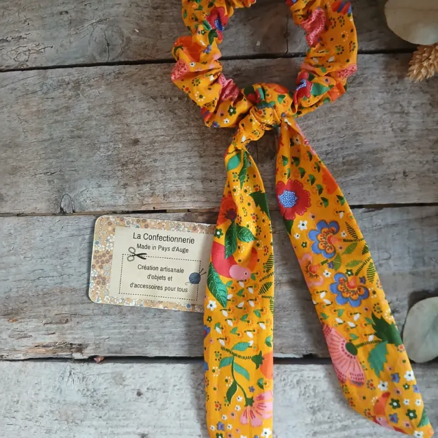 Chouchou / Scrunchie avec grand nœud amovible - fond jaune multicolore