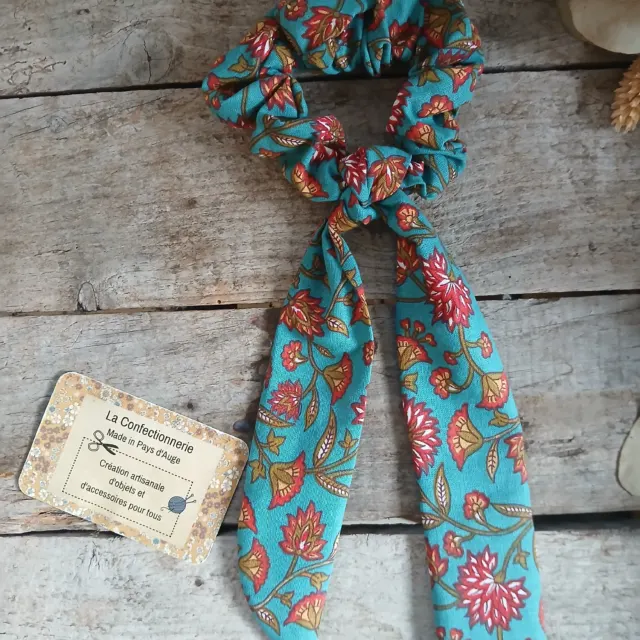 Chouchou / Scrunchie avec grand nœud amovible - bleu fleuris rouge