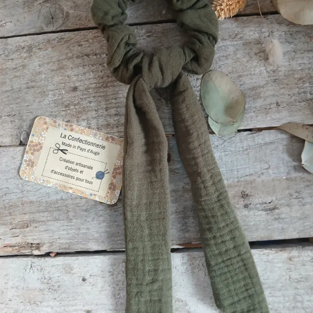Chouchou / Scrunchie avec grand nœud amovible - gaze de coton uni kaki