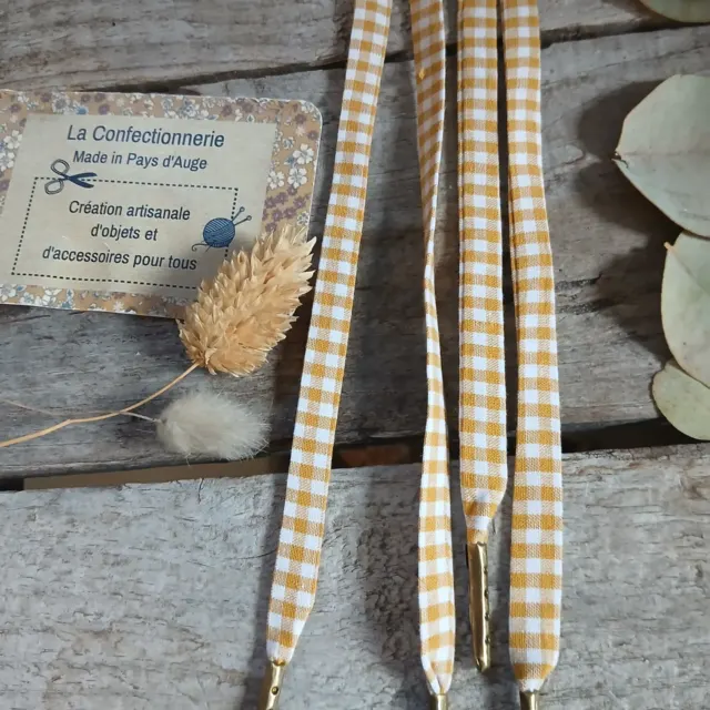 Lacets fantaisie en tissu – petit vichy jaune moutarde 8 œillets