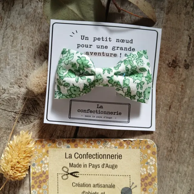 Barrette nœud en coton - petites fleurs vertes