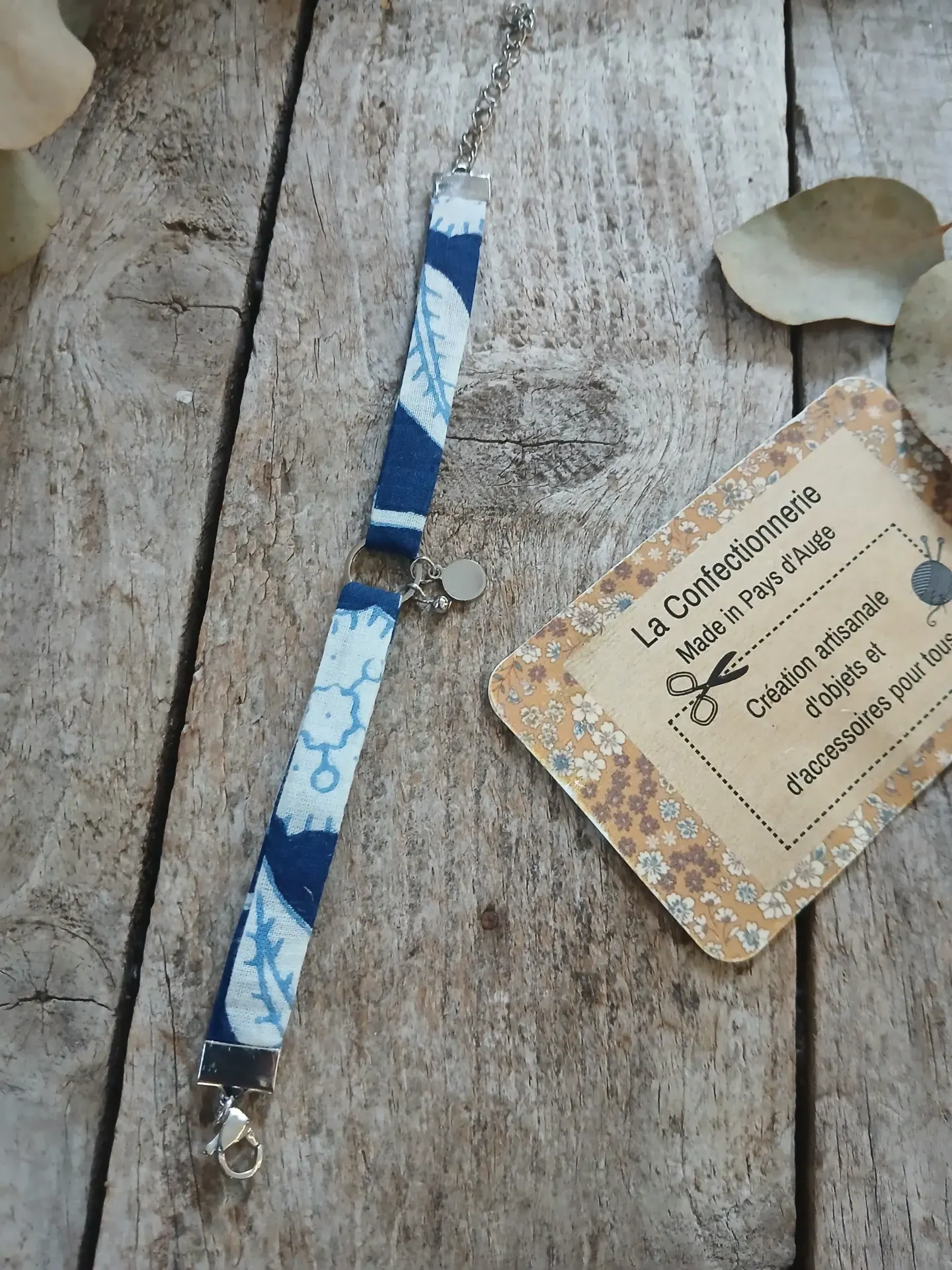 Bracelet en tissu et acier inoxydable argenté – Réglable – Imprimé bleu marine et bleu ciel