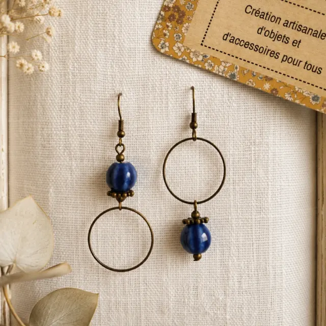 boucles d'oreilles dissociées perle céramique bleu