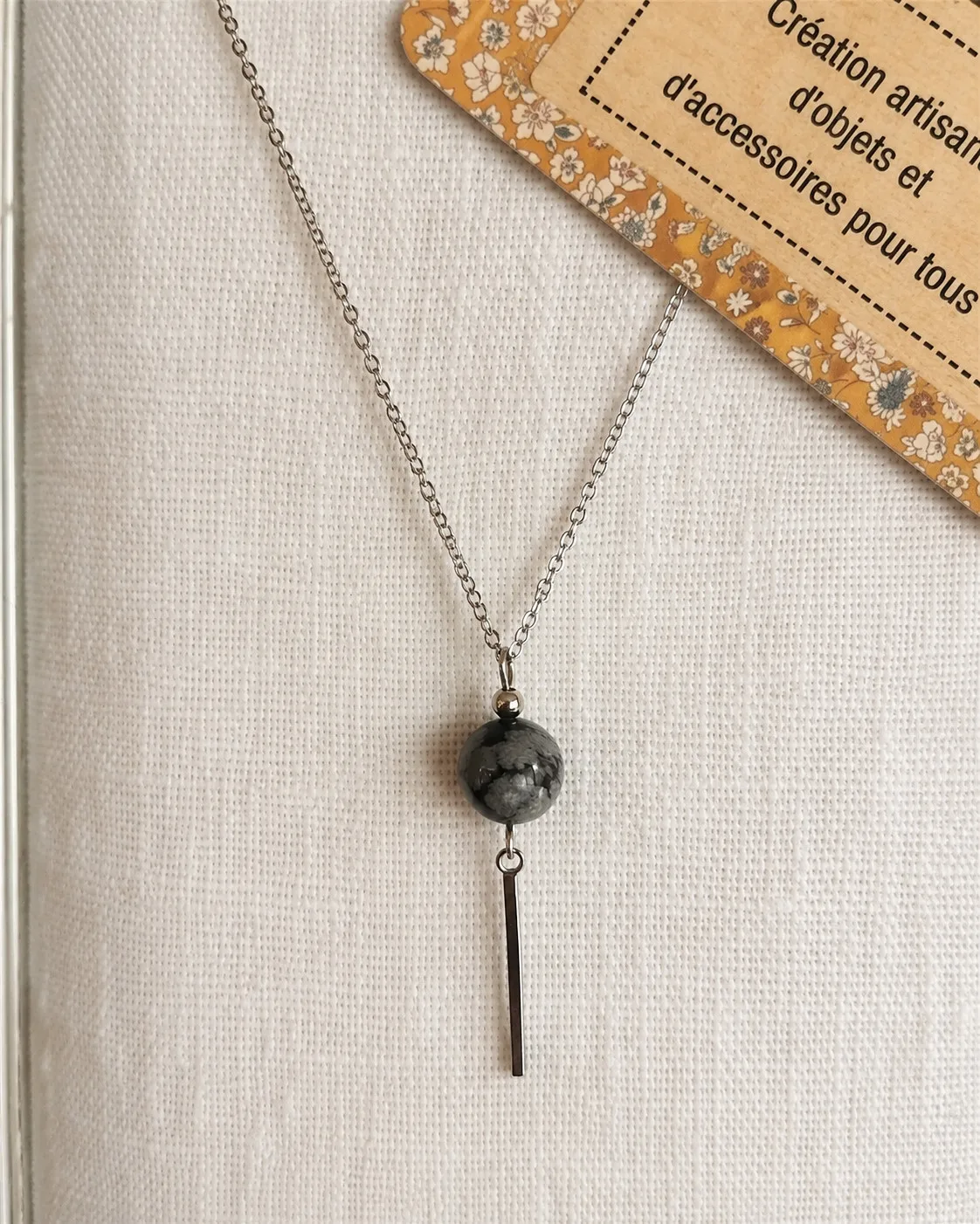 Collier argenté - perle obsidienne