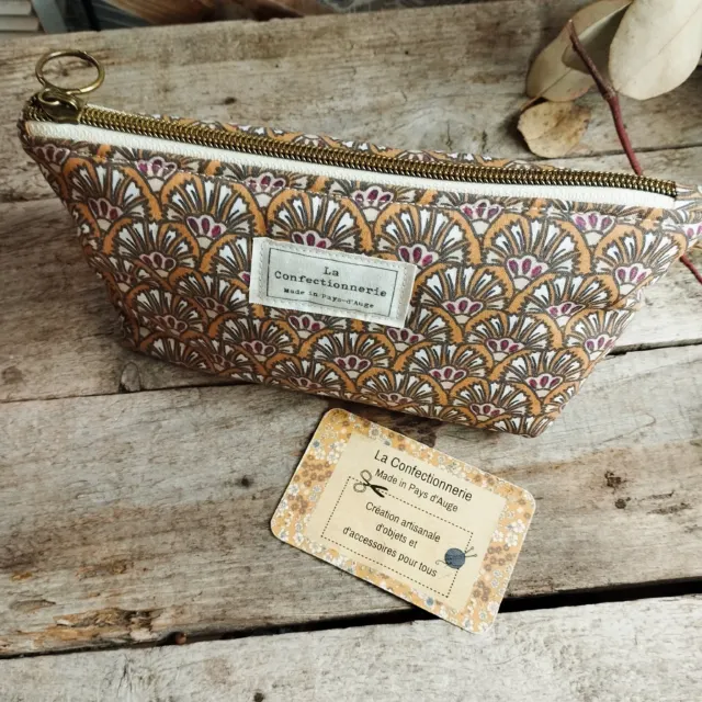 🤎 Trousse molletonnée – Motif éventail