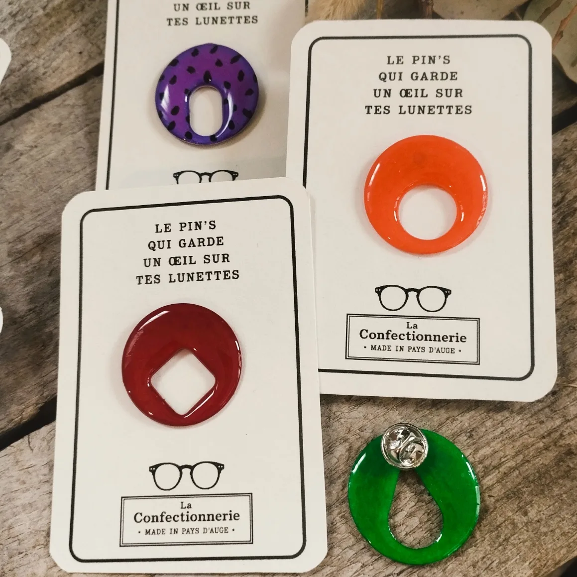 Pin's porte-lunettes léopard – Image 2