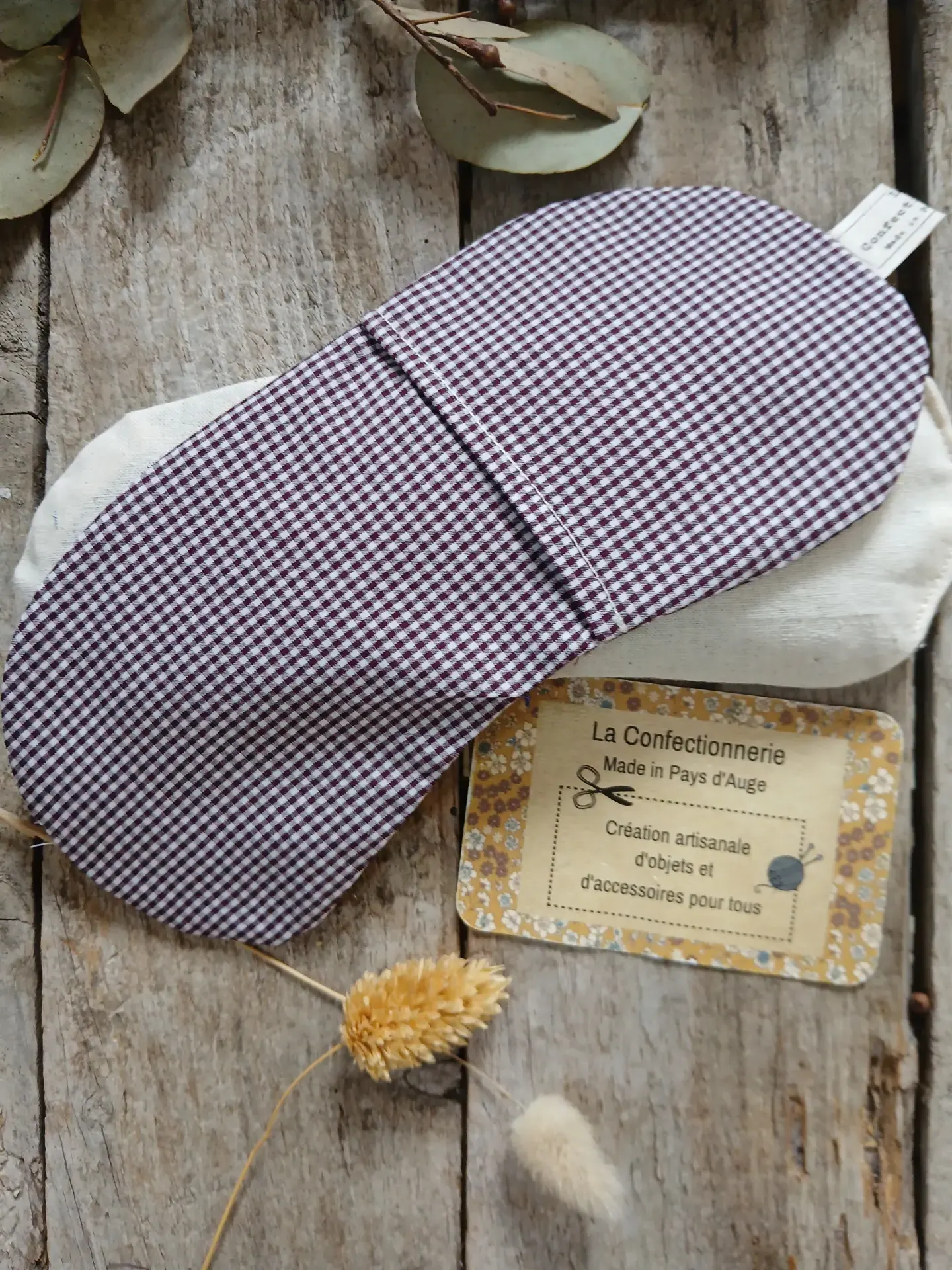 Coussinet de relaxation pour les yeux - petit vichy marron/bordeaux – Image 3