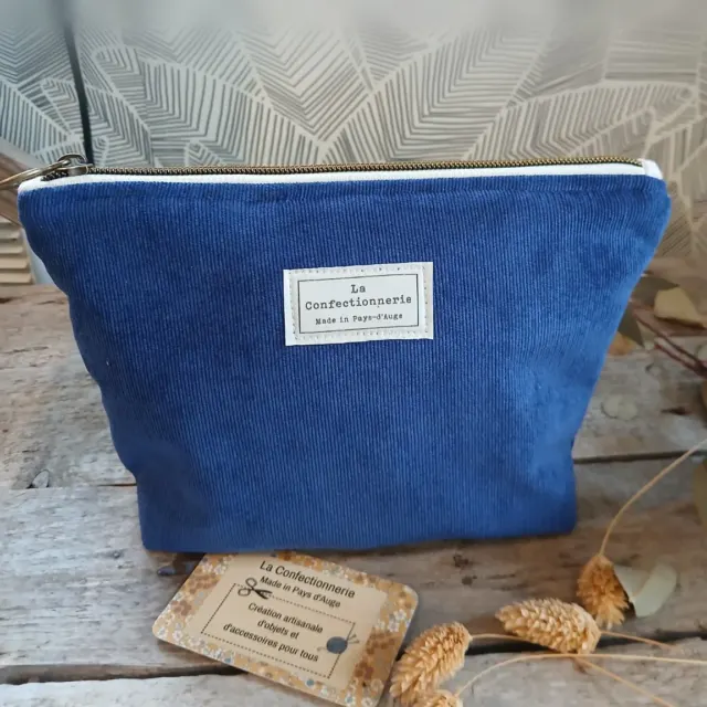 Trousse triangle - format moyen - Velours fin côtelé bleu nuit